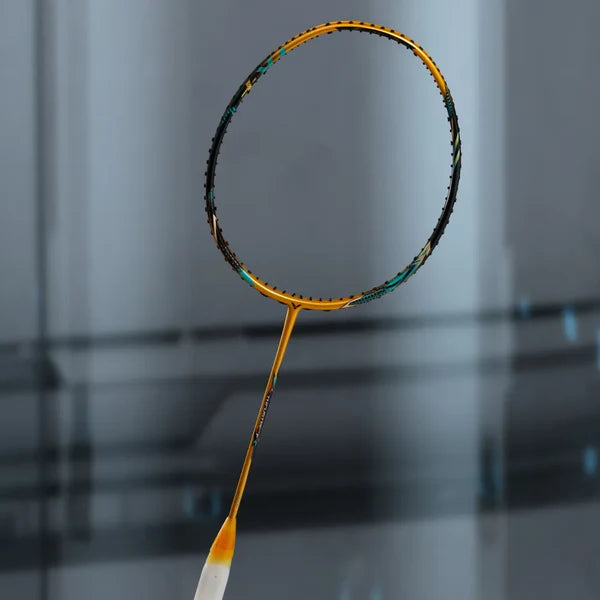 VICTOR Thruster F Claw Ultra Badminton Racket